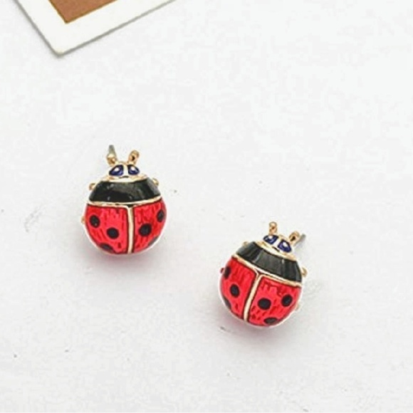 Sale! New Adorable Dainty Little Lady Bug Stud Earrings - Picture 9 of 11